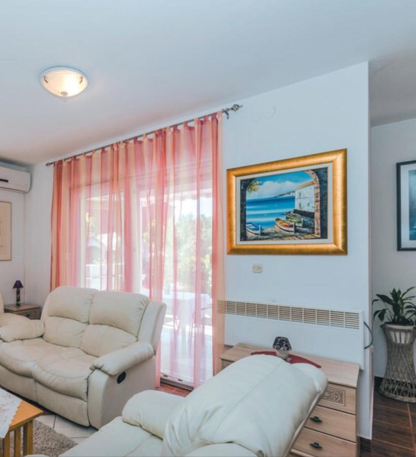 Zsa Zsa Holiday Home Srima Εξωτερικό φωτογραφία